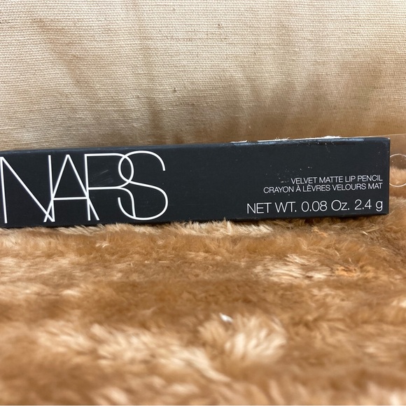 NARS VELVET MATTE LIP PENCIL IN TAKE ME HOME - Picture 5 of 5